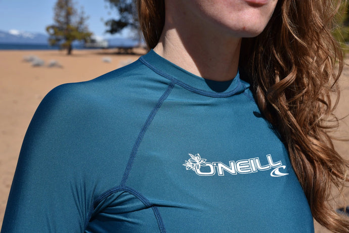 O'Neill Girls Skins L/S Crew Snug Fit