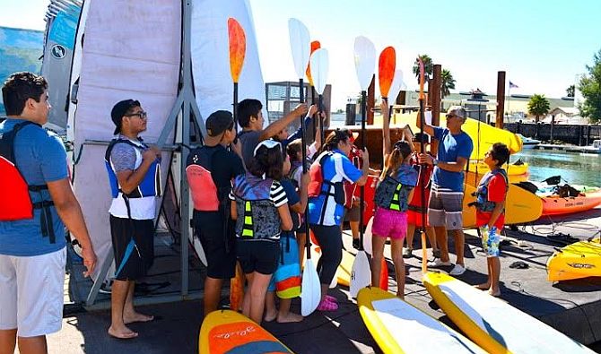 Paddleboarding & kayaking on San Francisco Bay with the Canal Welcome Center