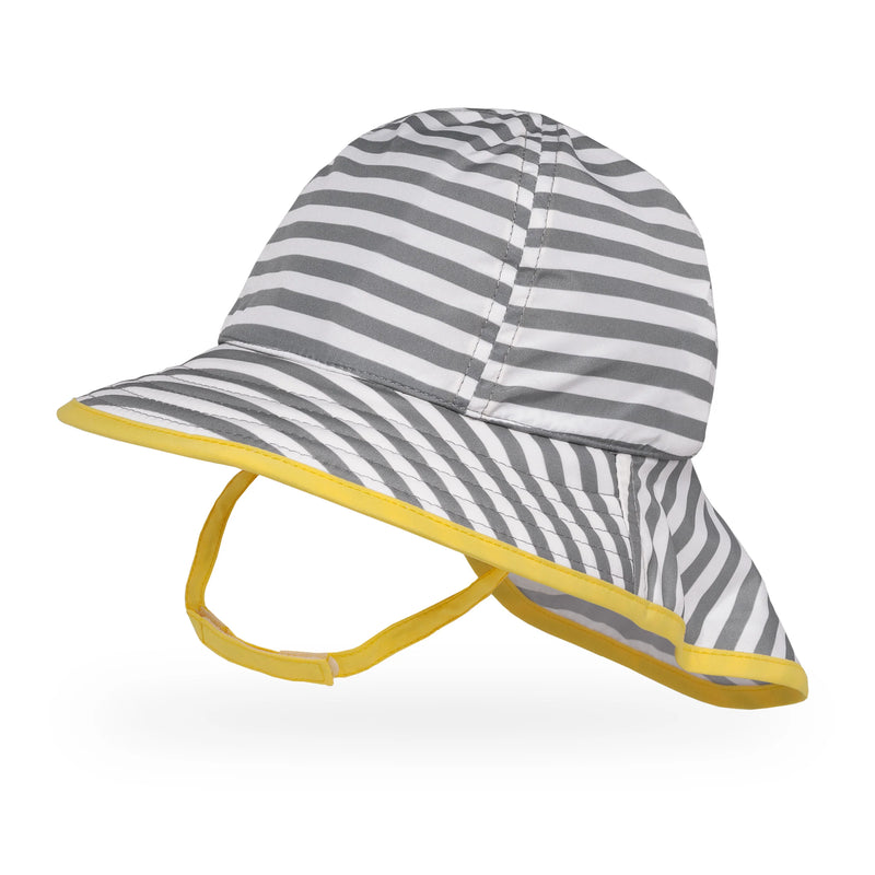 Load image into Gallery viewer, Infant SunSprout Hat 6-12 months
