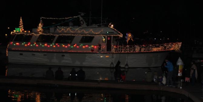 lighted boat parade on san francisco bay