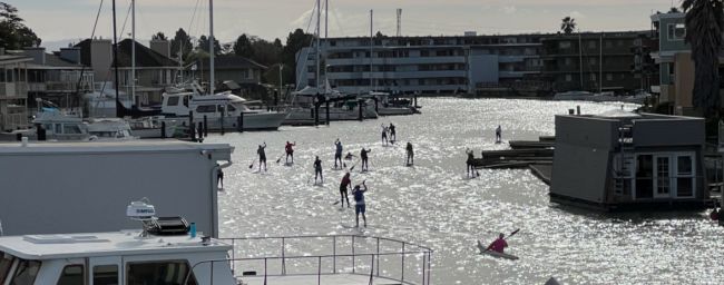 stand up paddleboard racing