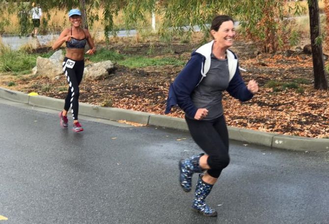 Redwood City Paddle race with running