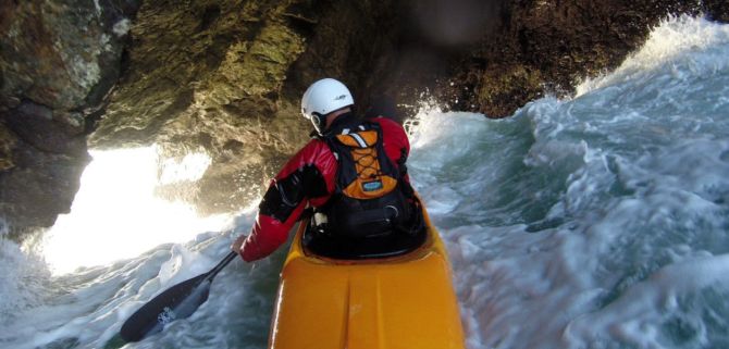 Rock gardening sea kayaking classes on San Francisco Bay