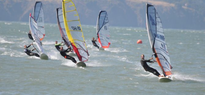 slalomwindsurfing1