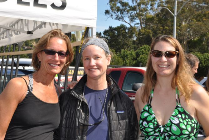 Womens SUP 12'6' Short Course winners Windi Heaton, Ellen Albhom, and Michelle Craig